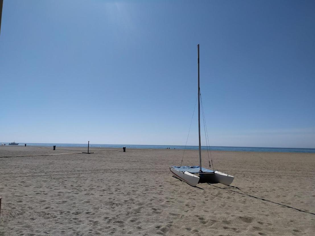 Coqueto Apartamento Con Terraza En La Playa Roquetas de Mar Eksteriør bilde