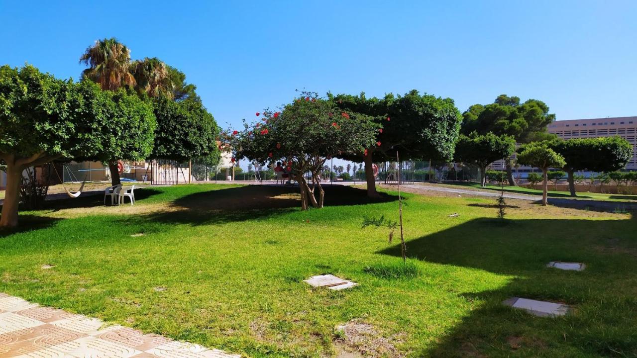 Coqueto Apartamento Con Terraza En La Playa Roquetas de Mar Eksteriør bilde